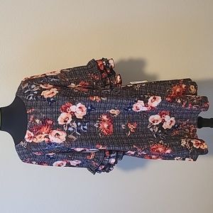 Bloom into Fall!  NEW Signature by Robbie Bee Floral Shift Dress - Size M NWT